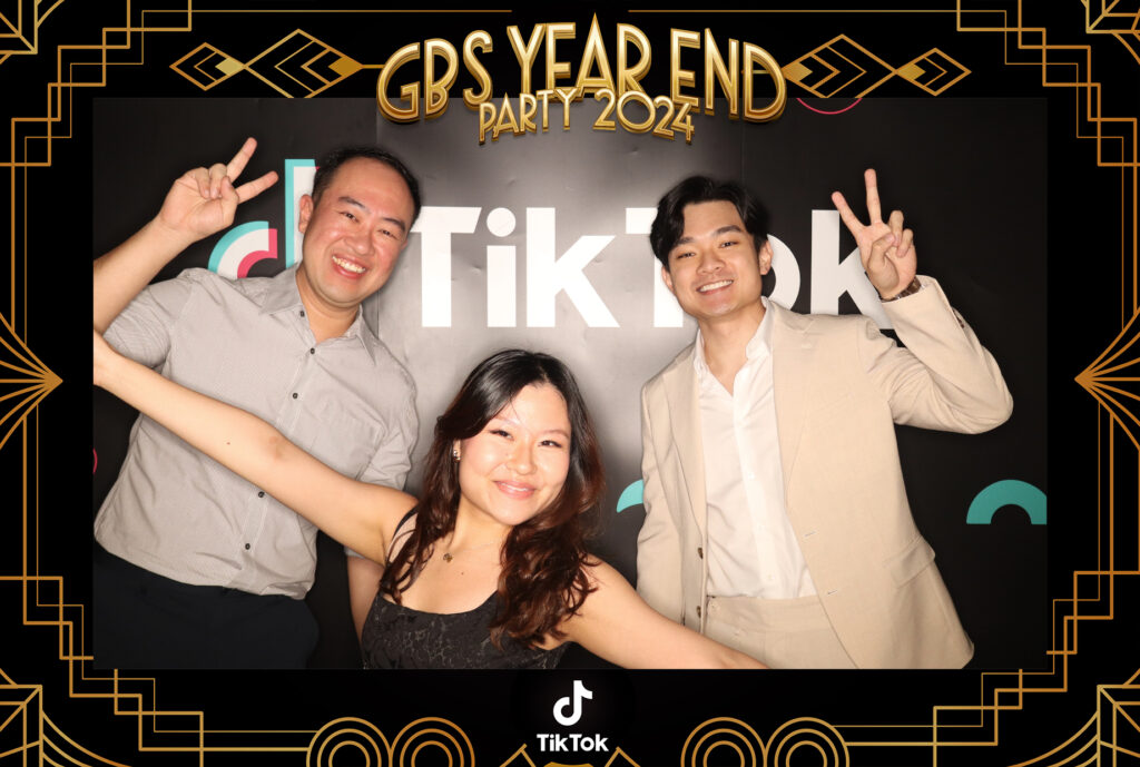 Instant Print Photobooth in Singapore by Printaparty