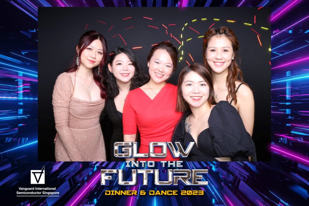 lightpainting photo booth in singapore by printaparty