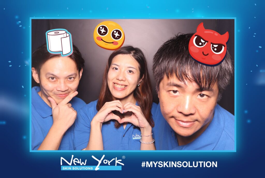 Neoprint Walk-In Photo Booth in Singapore by Printaparty