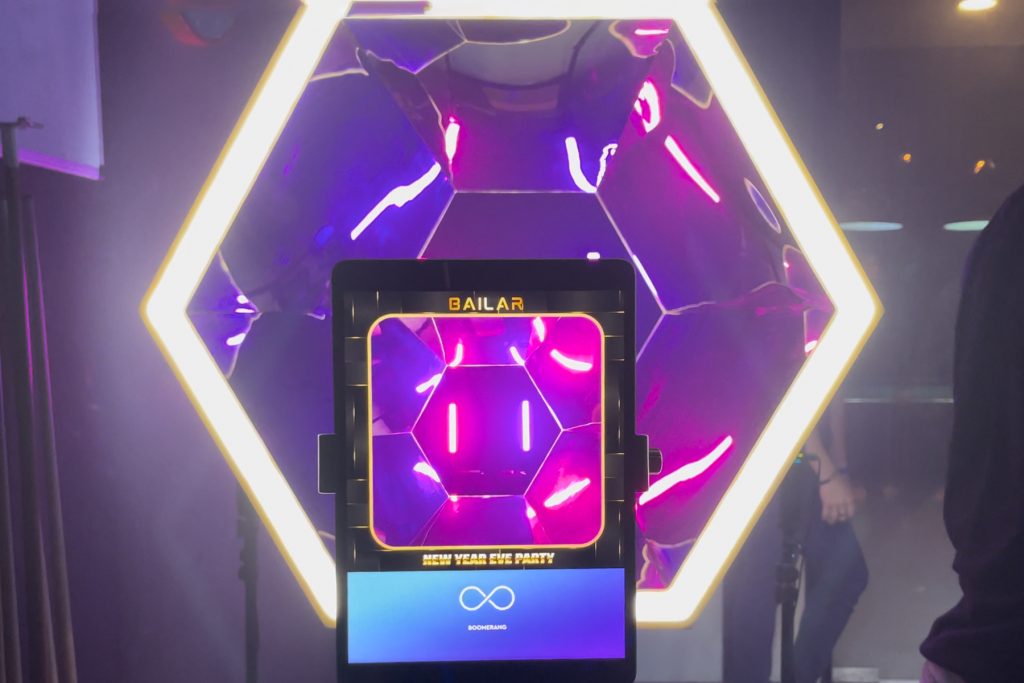 kaleidoscope photo boomerang booth